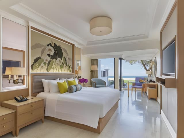 Club Room, 1 King Bed