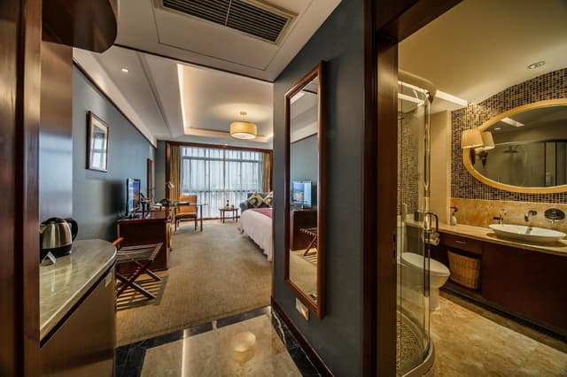 Executive King Room