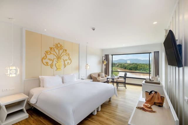 Deluxe Double Room, River View