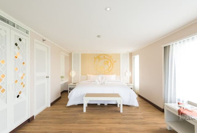Riverie Suite