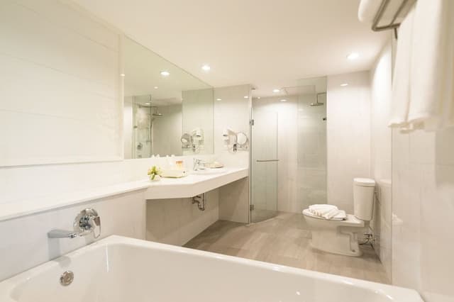 Riverie Suite