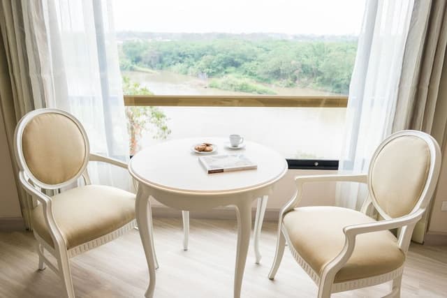 Riverie Suite