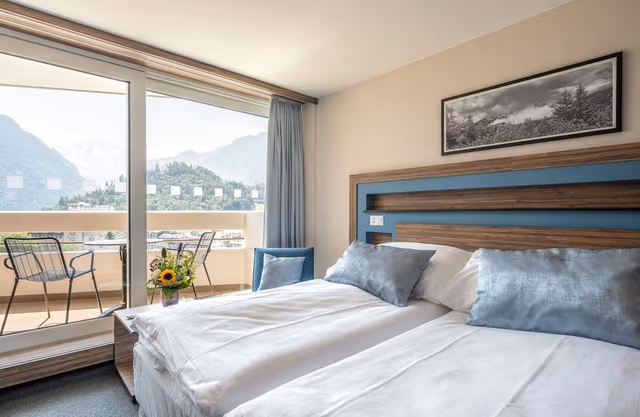 Double Room Twin Deluxe (7th to 14th floor)