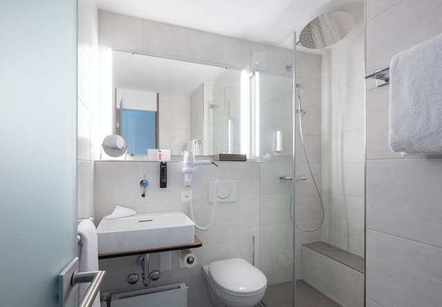 Deluxe Single room (7th to 14th floor)