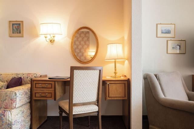 Junior Twin Room, Balcony, Lake View