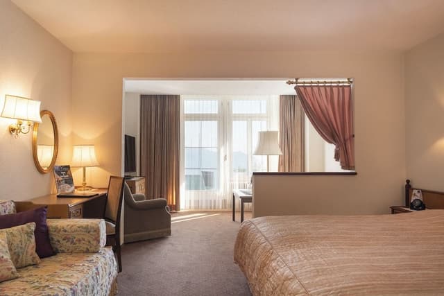 Junior Twin Room, Balcony, Lake View