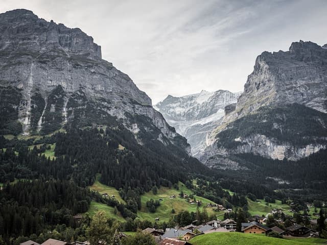 Apartment, 3 Bedrooms, Balcony, Mountain View