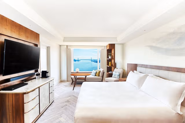 Premium Room, 1 King Bed, Club Lounge Access, Bay View (Japanese)