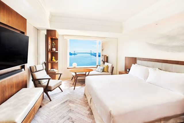 Classic Room, 1 King Bed, Club Lounge Access, Bay View (Japanese)