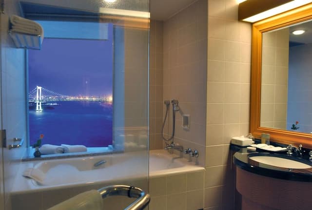 Premium Room, 1 King Bed, Bay View