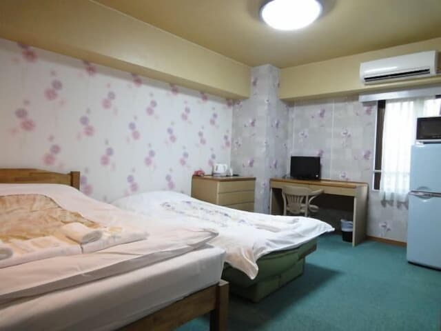 Double Room, Kitchen