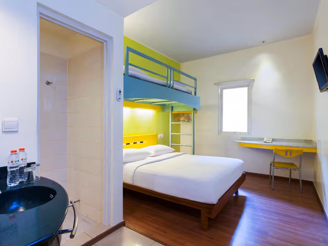 Standard Twin Room
