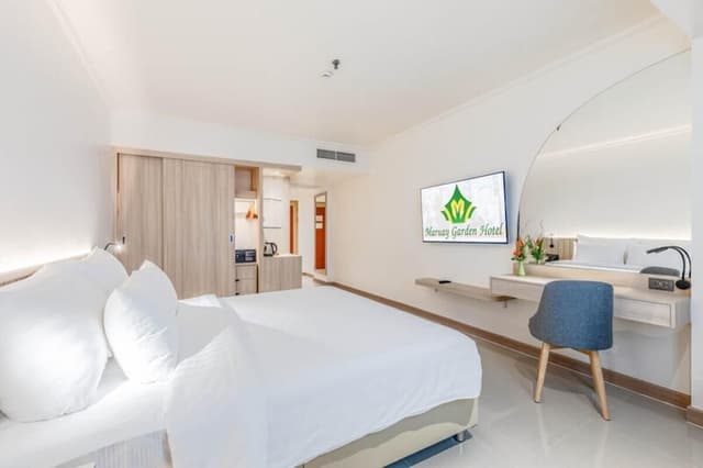Premium Deluxe Room