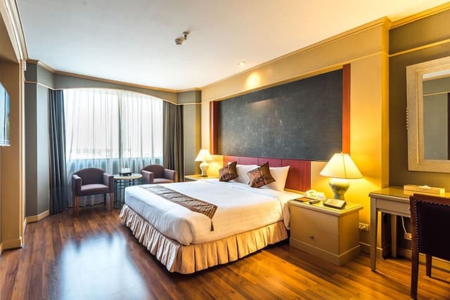 Superior Suite