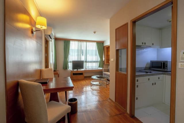 One Bedroom Suite for Single Use