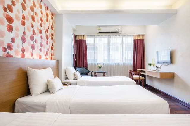 Deluxe Triple Room