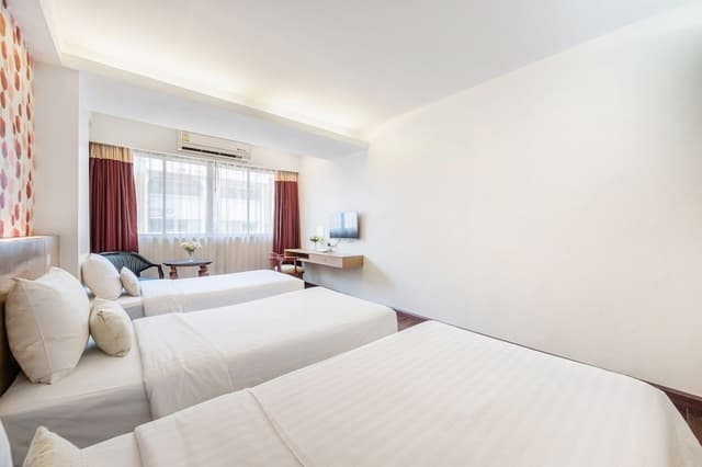 Deluxe Triple Room