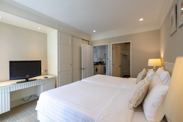 Two Bedroom Suite With Free Executive Lounge