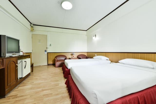 Standard Twin Room