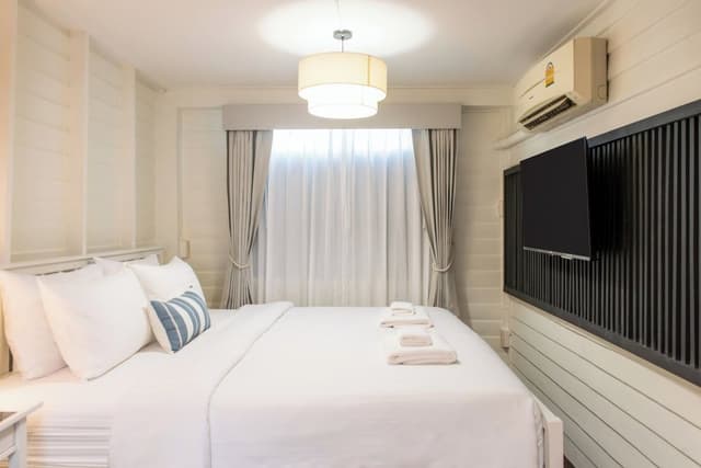 Classic King Room
