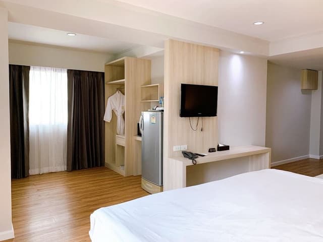 Deluxe Suite