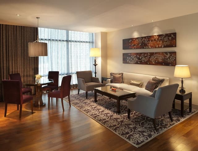 Caroline Astor Suite, 1 King Bed, Golf Course View