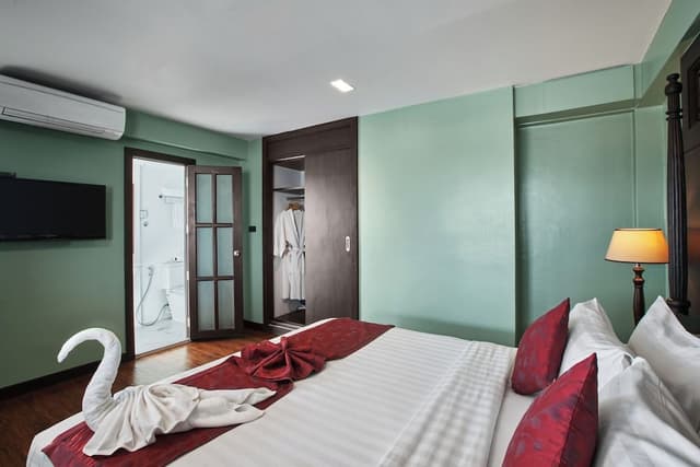 Panoramic Suite, Balcony, River View