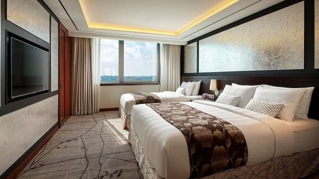 [Breakfast + Lounge benefits per number of guests] Deluxe Suite Family Twin