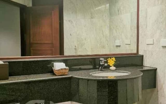 One Bedroom Suite