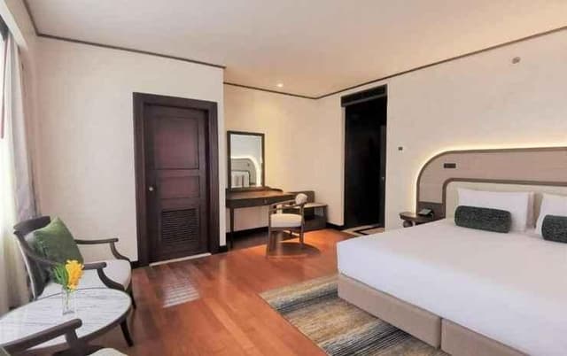 One Bedroom Suite