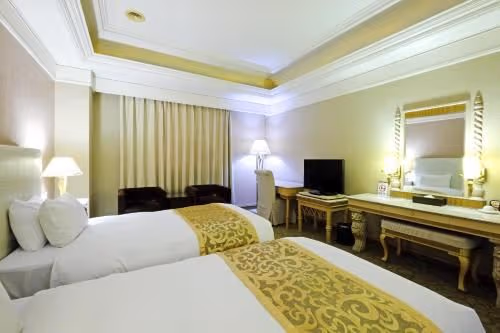 Premier Twin Room - Non-Smoking