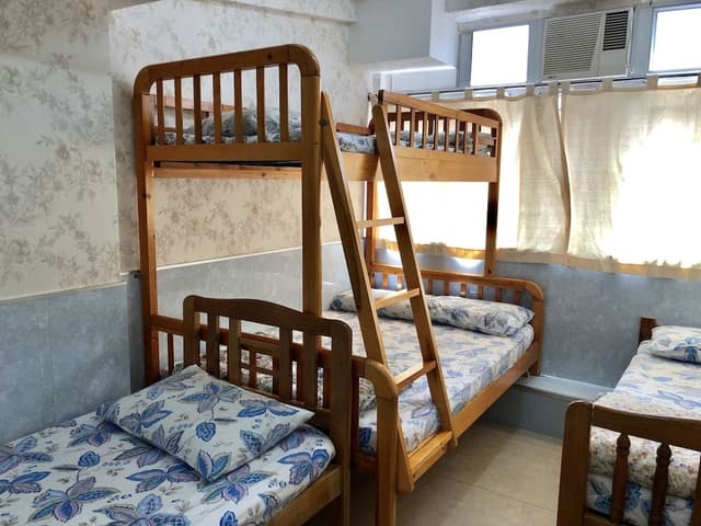 5people Room with Private Bathroom