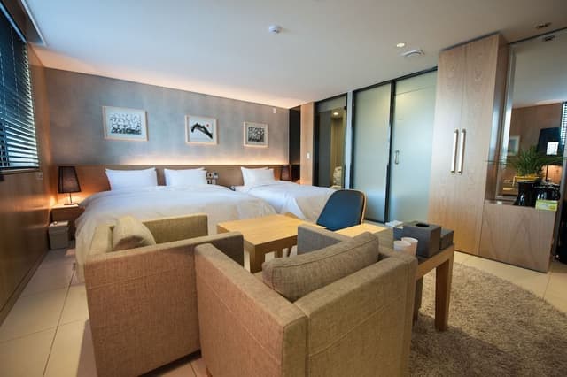 Family Twin Room