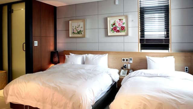 Family Twin Room