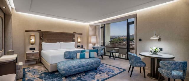 EXECUTIVE BOSPHORUS SUITE WITH KITCHENETTE
