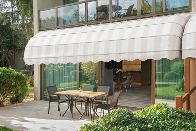 GARDEN CHALET