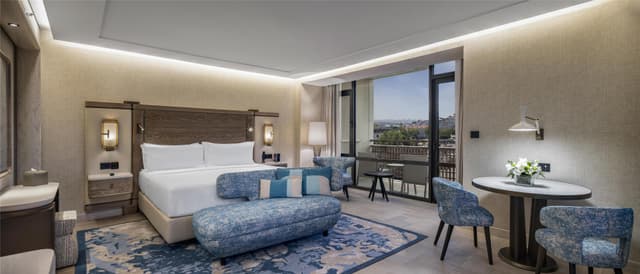 EXECUTIVE BOSPHORUS SUITE WITH KITCHENETTE