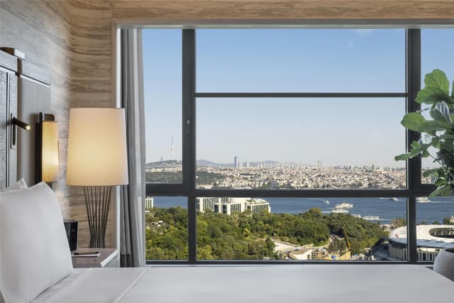 IMPERIAL SUITE