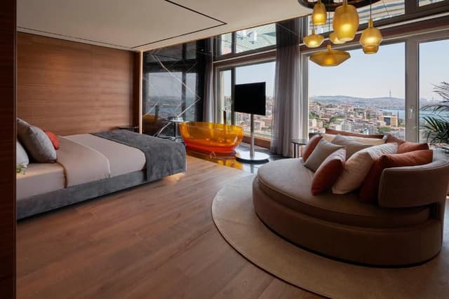 Amber Suite