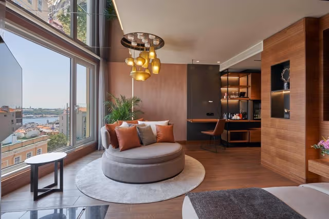 Amber Suite