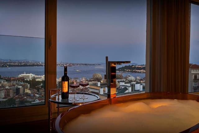 Amber Suite