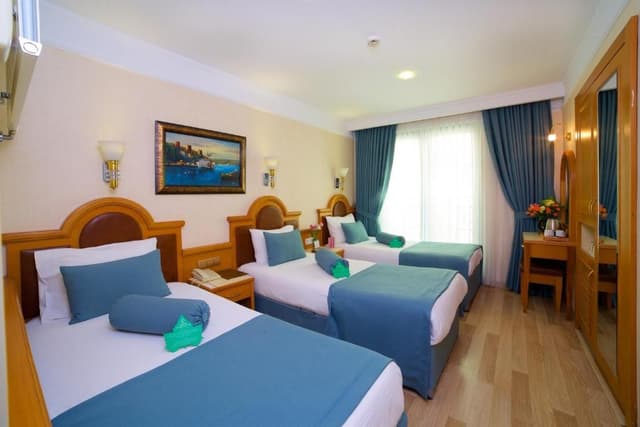 Triple Room