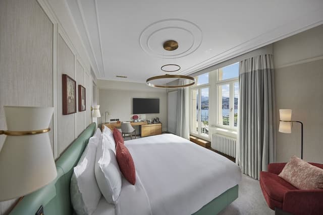 Deluxe Room, Balcony, Lake View