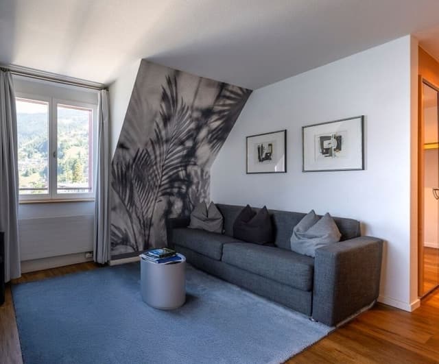 Suite, Lake View