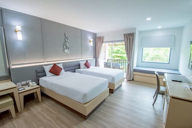 Deluxe Garden Wing Twin Room