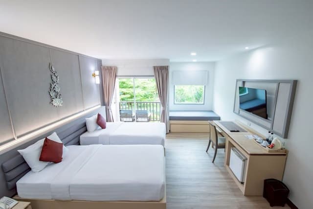 Deluxe Garden Wing Twin Room