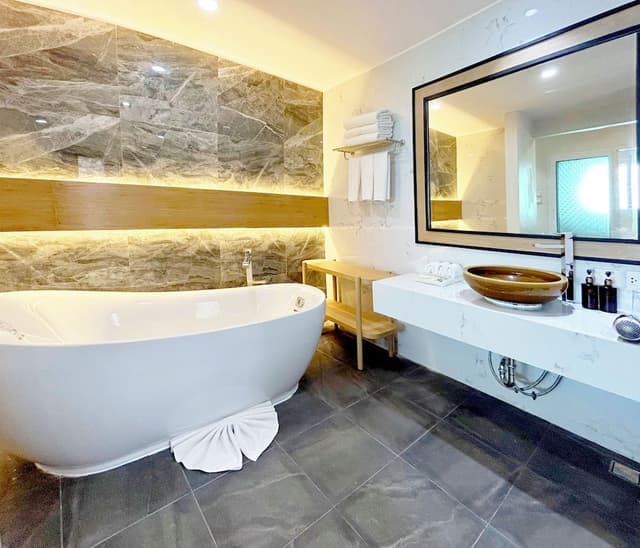 Two-Bedroom Suite
