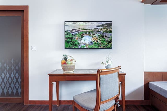 Grand Suite, 1 Double Bed, Jetted Tub (Grand Jacuzzi Suite)
