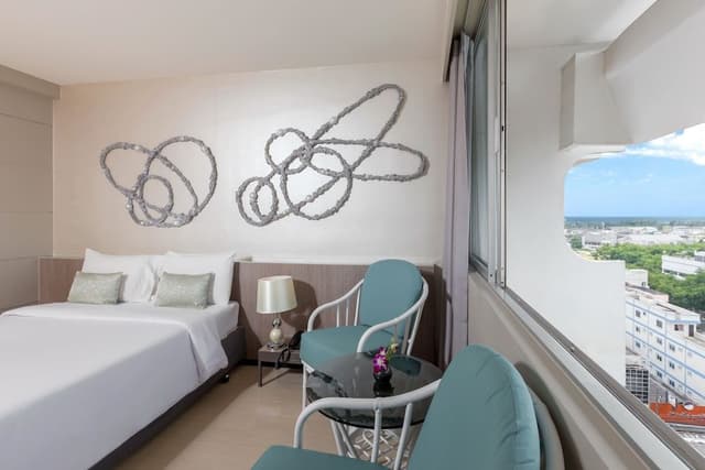 Premium Deluxe Twin Room