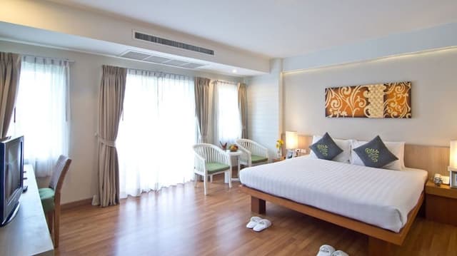 Grand Superior Room